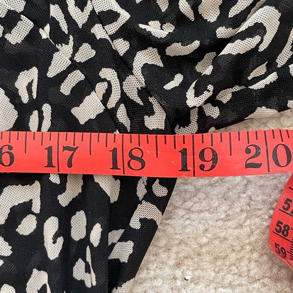 Perfect Cabi Top - Picture 5 of 8